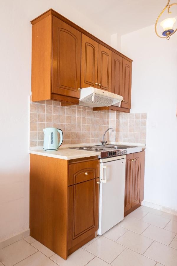 אמופי Maria Apartments מראה חיצוני תמונה