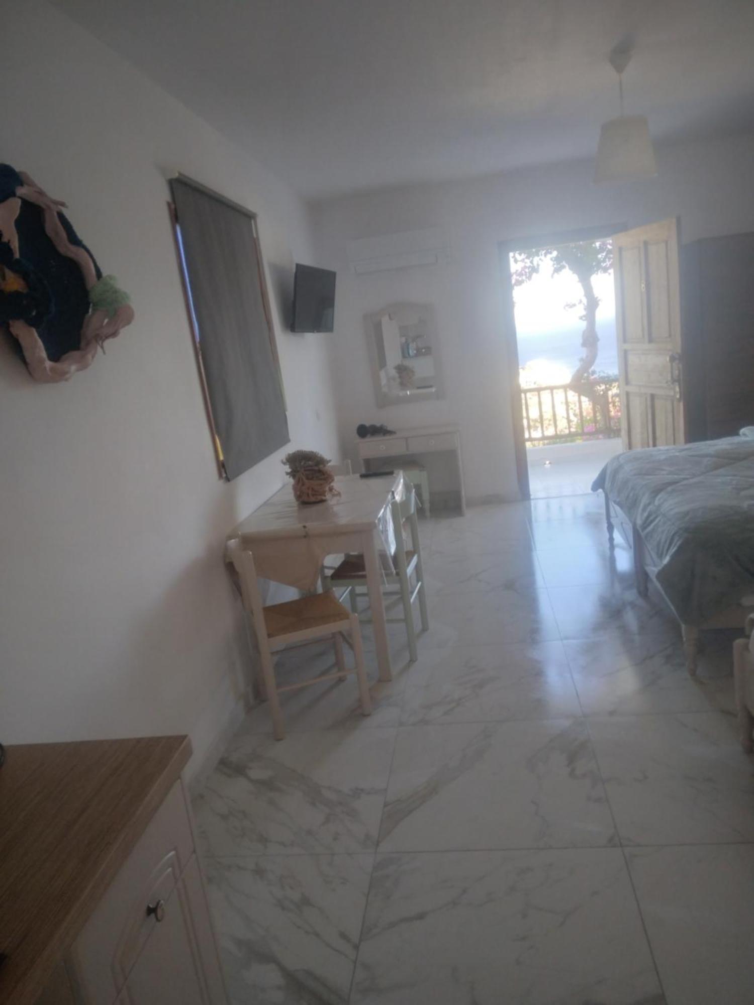 אמופי Maria Apartments מראה חיצוני תמונה
